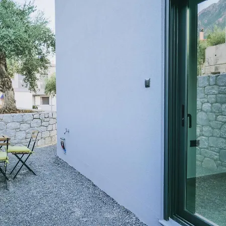 Chrilenia Aparments דירה קלמאטה